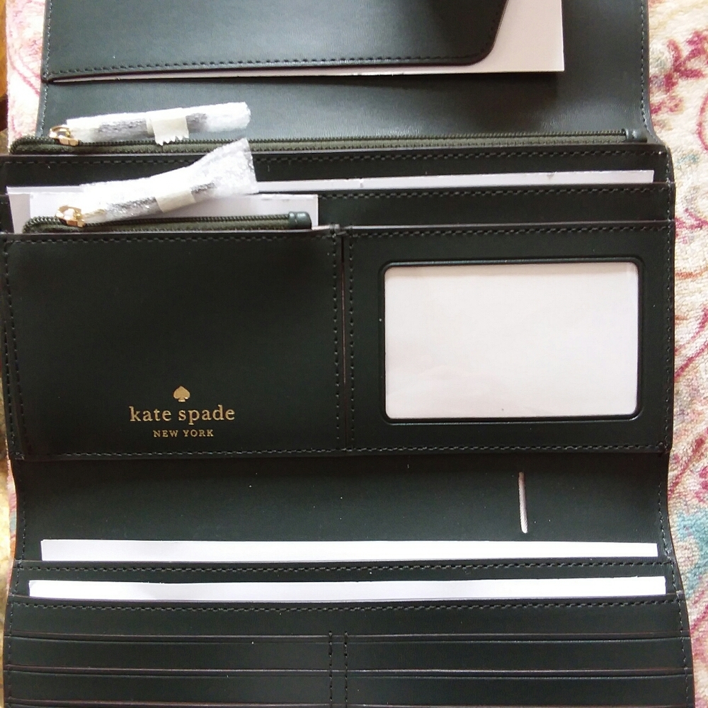 Kate Spade wallet - Picture 2 of 9
